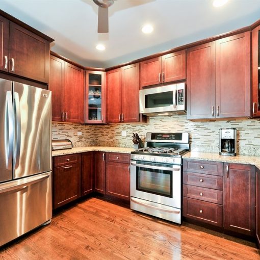 2174 W Giddings St Unit 2E, Chicago, IL 60625