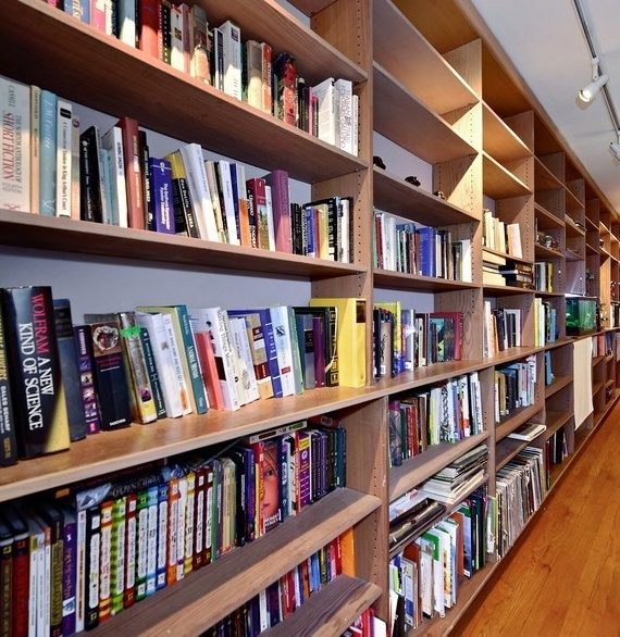 1629 E Hyde Park, Hyde Park Chicago